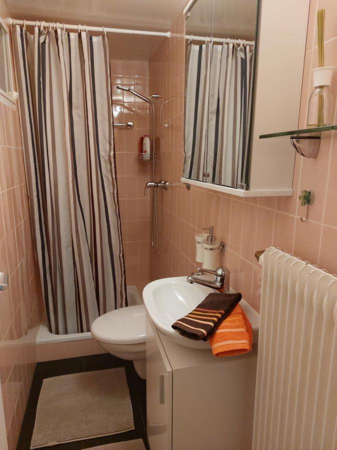 Joli Studio Avec Terrasse Et Vue Exclusivement Pour Non Fumeurs Belmont-sur-Lausanne Exteriör bild