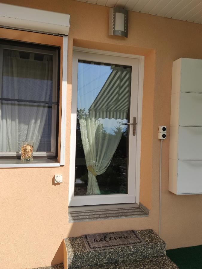 Joli Studio Avec Terrasse Et Vue Exclusivement Pour Non Fumeurs Belmont-sur-Lausanne Exteriör bild