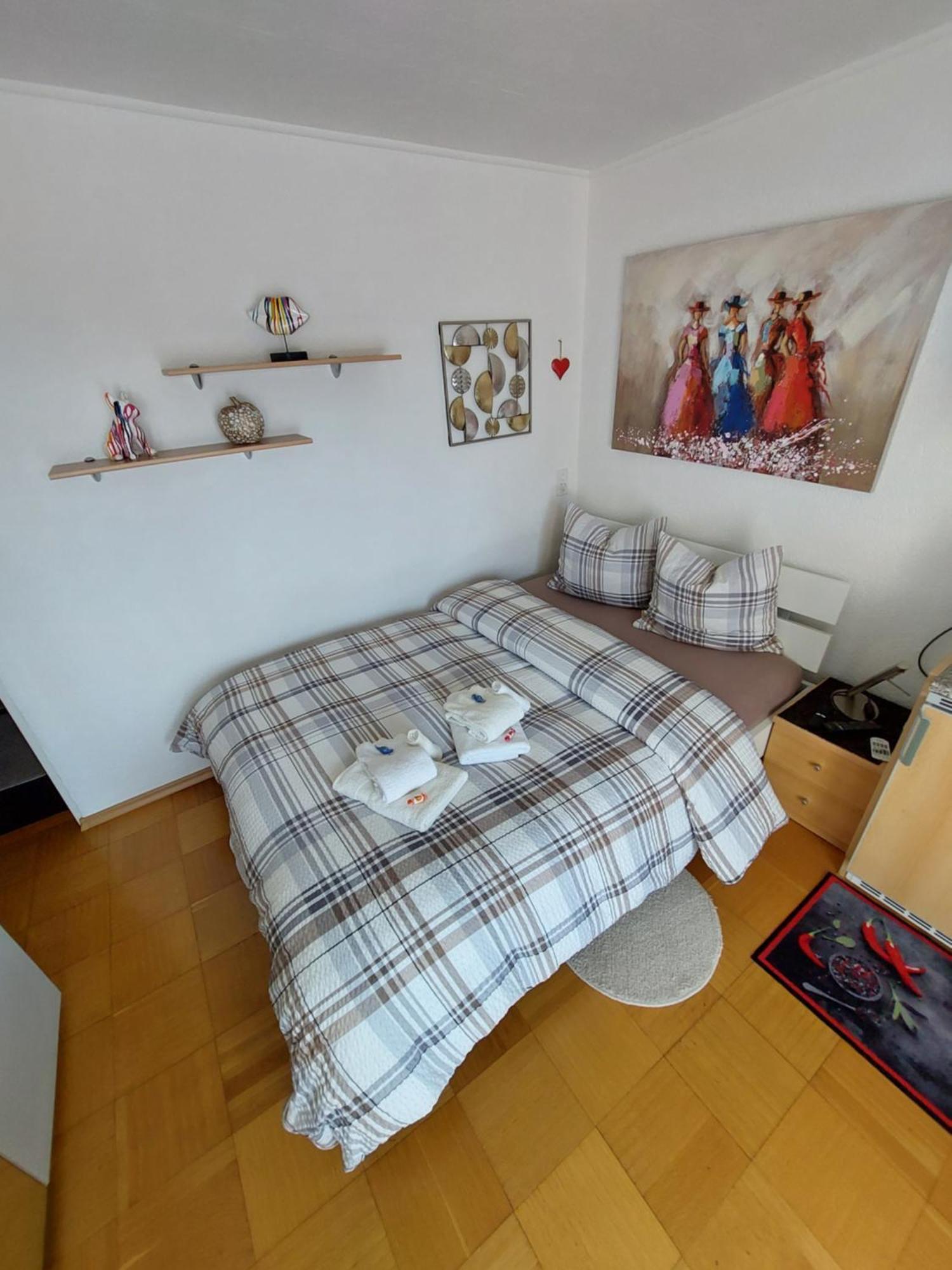 Joli Studio Avec Terrasse Et Vue Exclusivement Pour Non Fumeurs Belmont-sur-Lausanne Exteriör bild